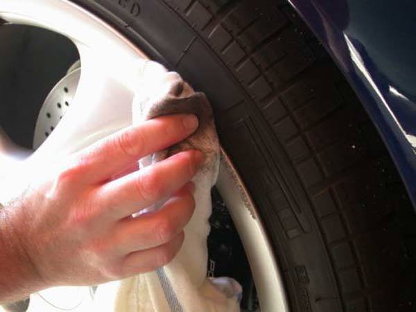 Cleaning a wheel for reconditioning and repair